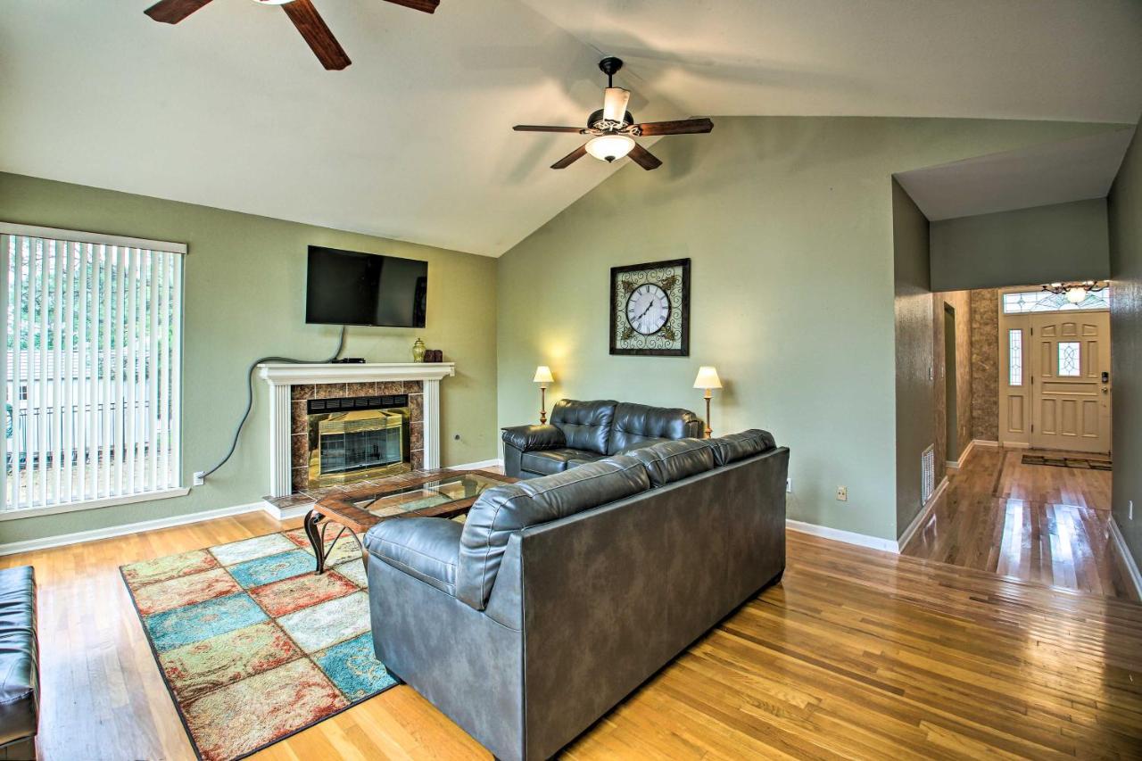 Lakefront Home With 2-Tier Deck And Boat Parking! Hot Springs Eksteriør bilde